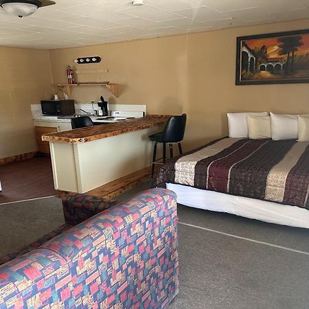 Love Hotels Murdo By Oyo On Interstate 90 Buitenkant foto